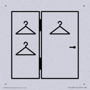 I065 Large Changing room